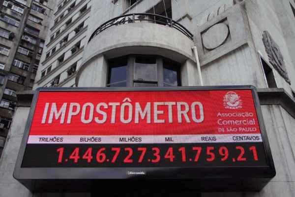 Capa Arrecadação de impostos federais cresce 11% no primeiro semestre