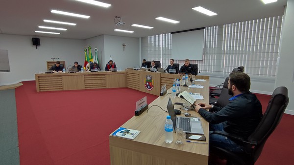 Capa Vereadores aprovam quatro projetos em Sessão Extraordinária