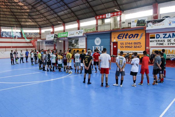 Capa Cerca de 60 jovens participam de peneirão do Guarani Futsal