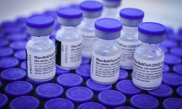 Capa Brasil recebe mais 1,5 milhão de doses de vacina da Pfizer