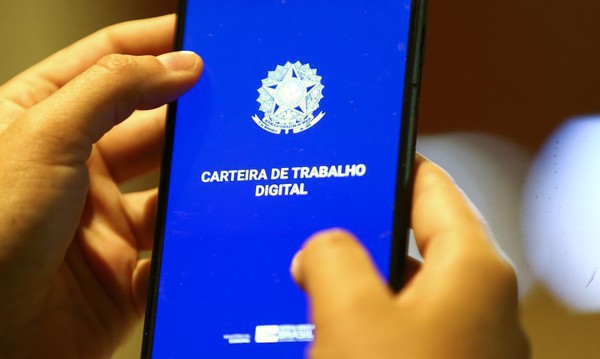 Capa Brasil gerou 218.902 empregos formais em julho