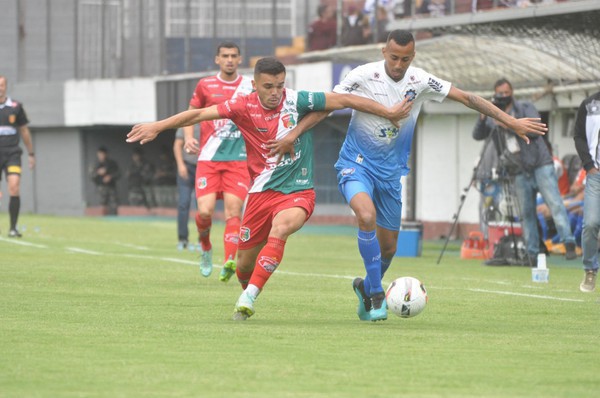 Capa Após jogo muito ruim, União é rebaixado