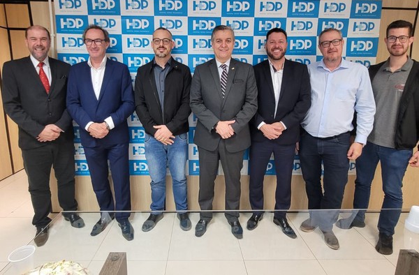 Capa Edson Brum visita instalações do HDP