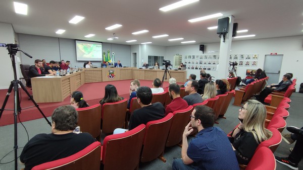 Capa Legislativo aprova contratação de profissionais para o CAPS