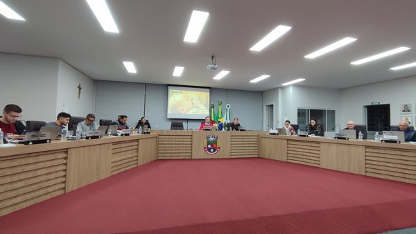 Capa Câmara de FW aprova requerimento para abertura de CPI