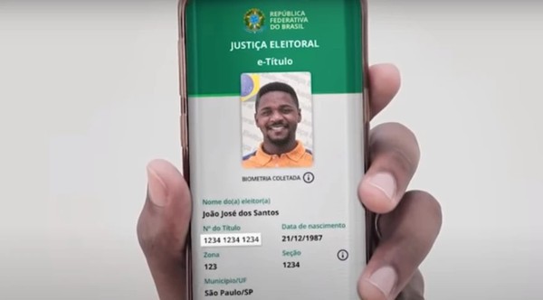 Capa Mais de 27 milhões de pessoas ativaram título de eleitor digital, diz TSE