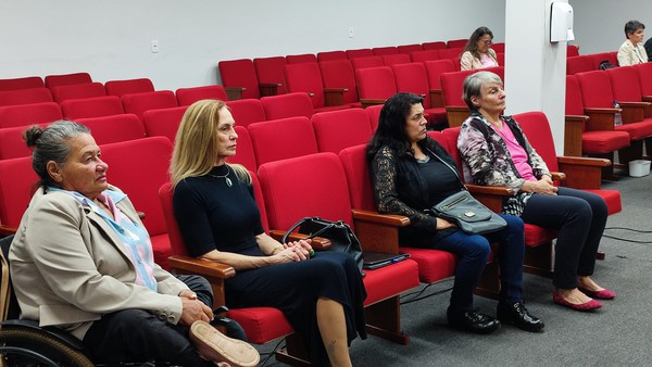 Capa Câmara aprova repasse para a Liga Feminina de Combate ao Câncer