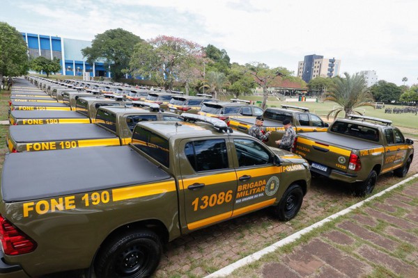 Capa BM recebe 70 novas viaturas