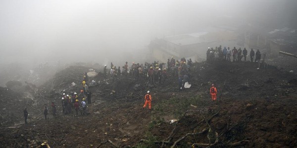 Capa Número de mortos em Petrópolis passa de 150