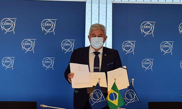 Capa Brasil faz acordo para associação a centro europeu de pesquisa nuclear