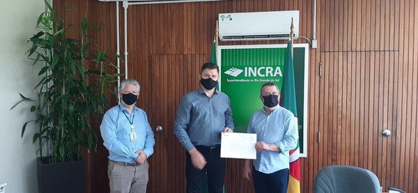 Capa Tecnologia em Agropecuária realiza reunião com superintendente do Incra