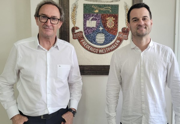 Capa FW: Prefeito Panosso retorna após período de férias