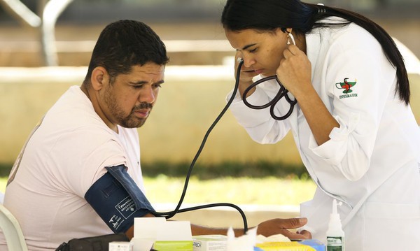 Capa Homens x mulheres: demanda por atendimento no SUS segue desequilibrada