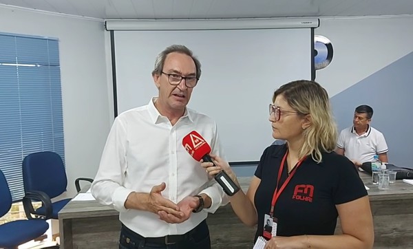 Capa Prefeito de FW assume presidência da Amzop