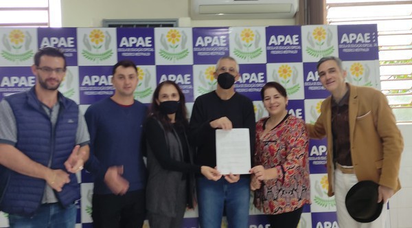 Capa Apae recebe R$ 30 mil de emenda parlamentar