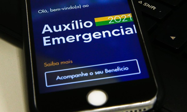 Capa Auxílio recebido indevidamente pode ter devolução parcelada