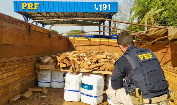 Capa PRF apreende duas toneladas de agrotóxicos ilegais